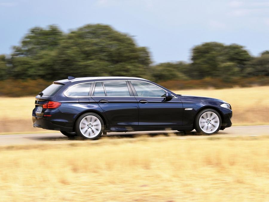  BMW 5-Series Touring 2010 года  (фото 5 из 75)